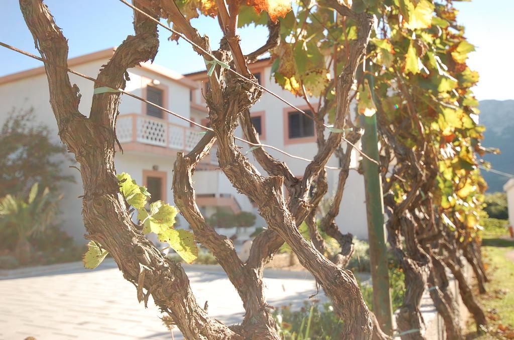Apartments Marija バスカ エクステリア 写真