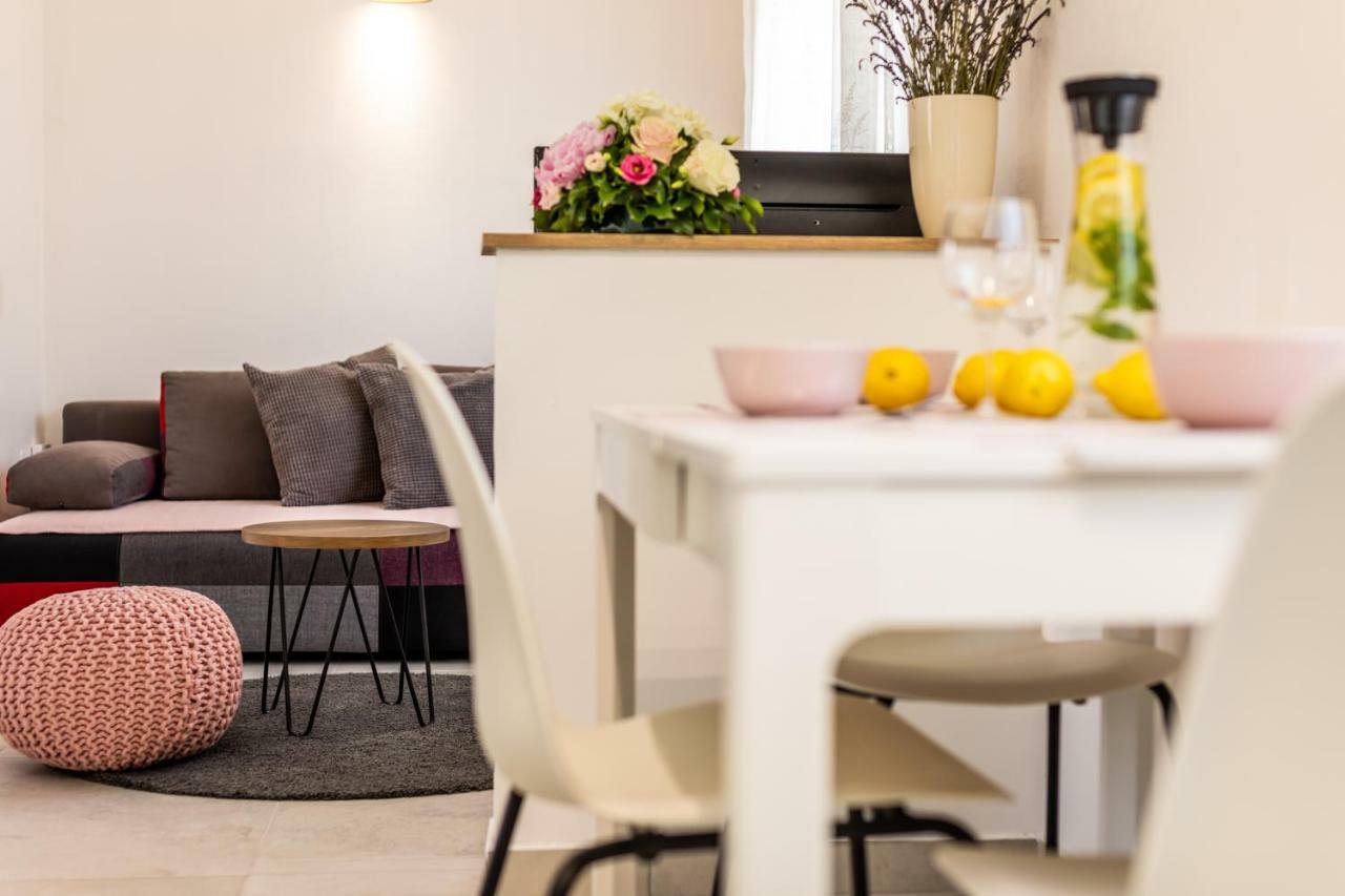 Apartments Marija バスカ エクステリア 写真