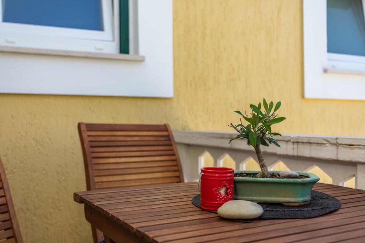 Apartments Marija バスカ エクステリア 写真