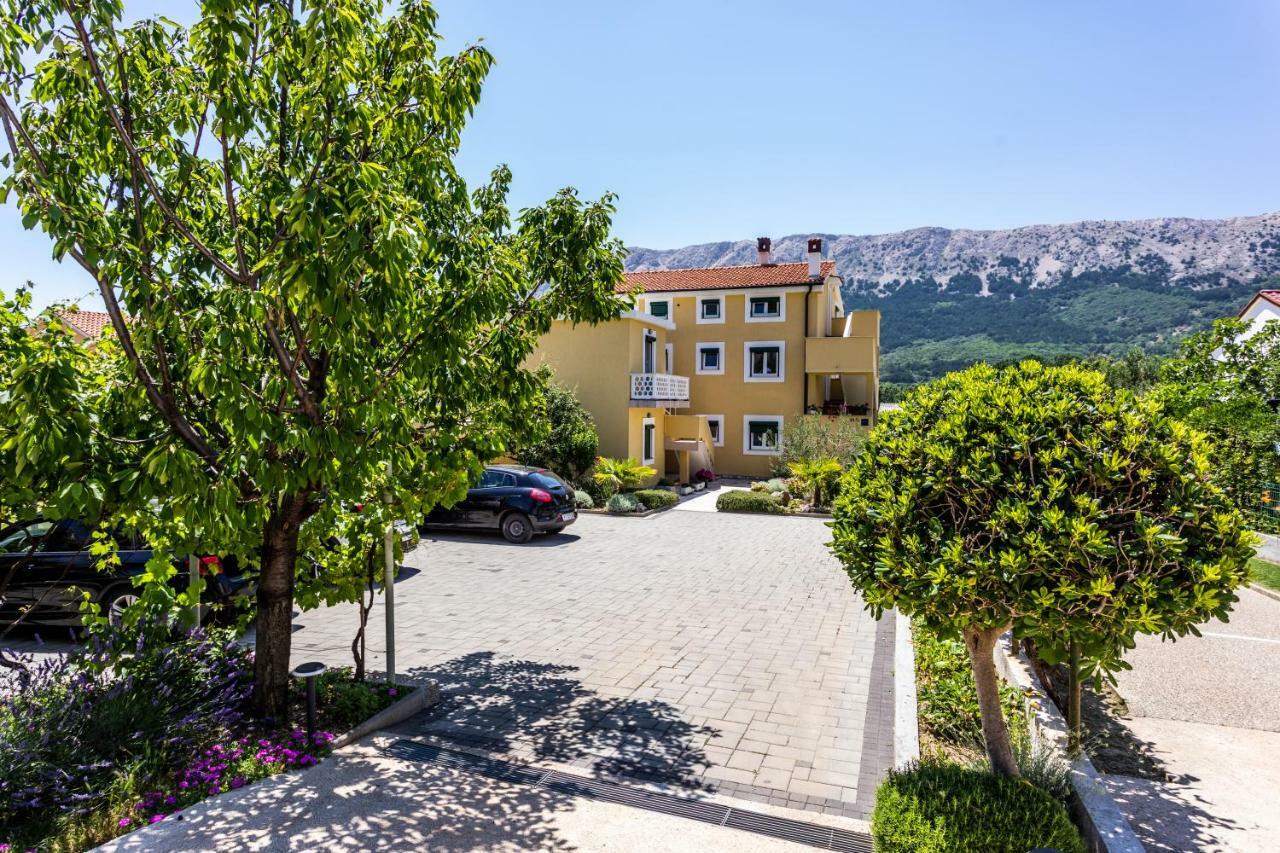 Apartments Marija バスカ エクステリア 写真