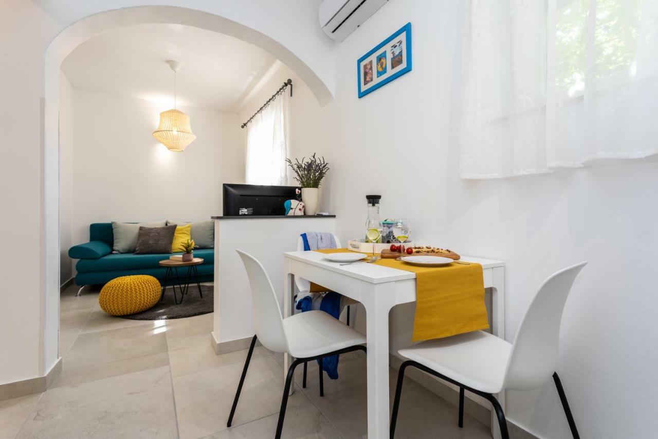 Apartments Marija バスカ エクステリア 写真