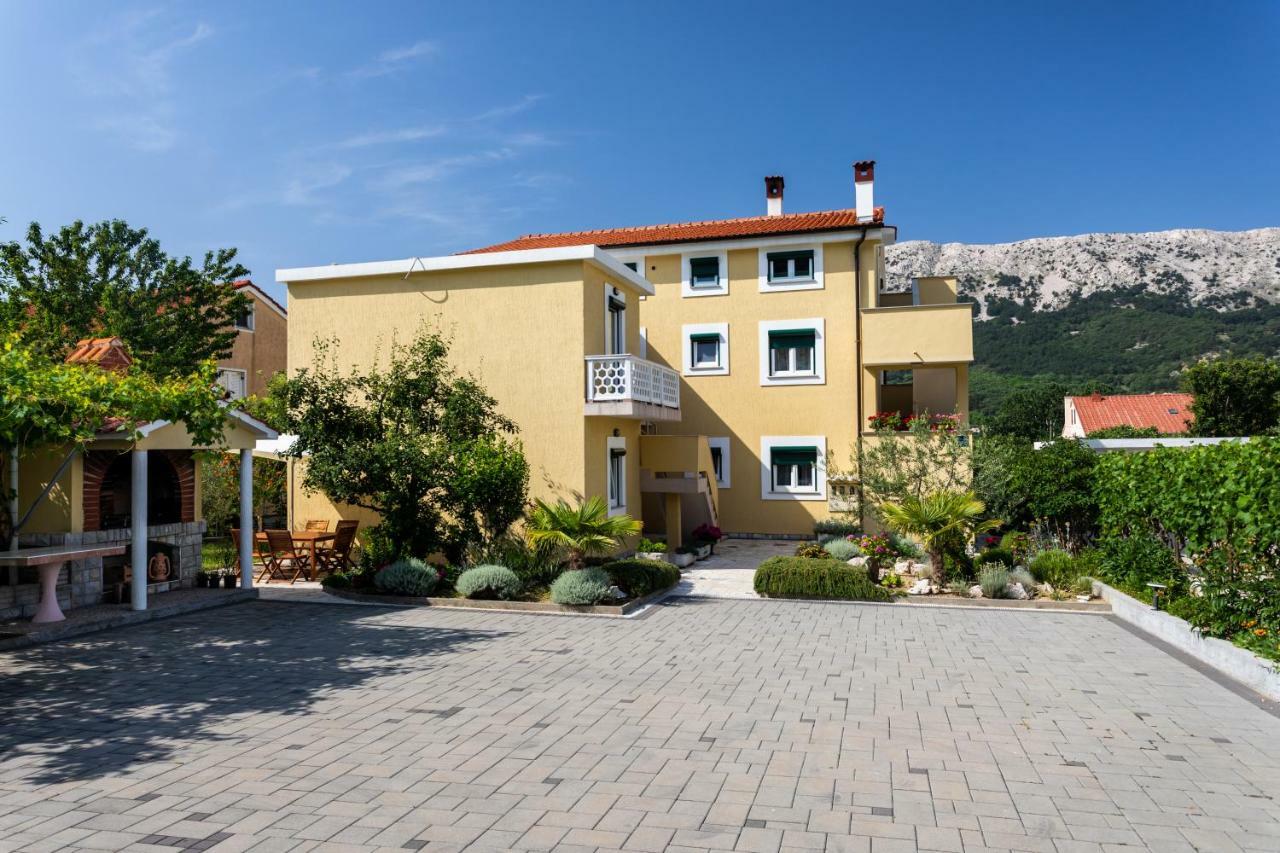 Apartments Marija バスカ エクステリア 写真