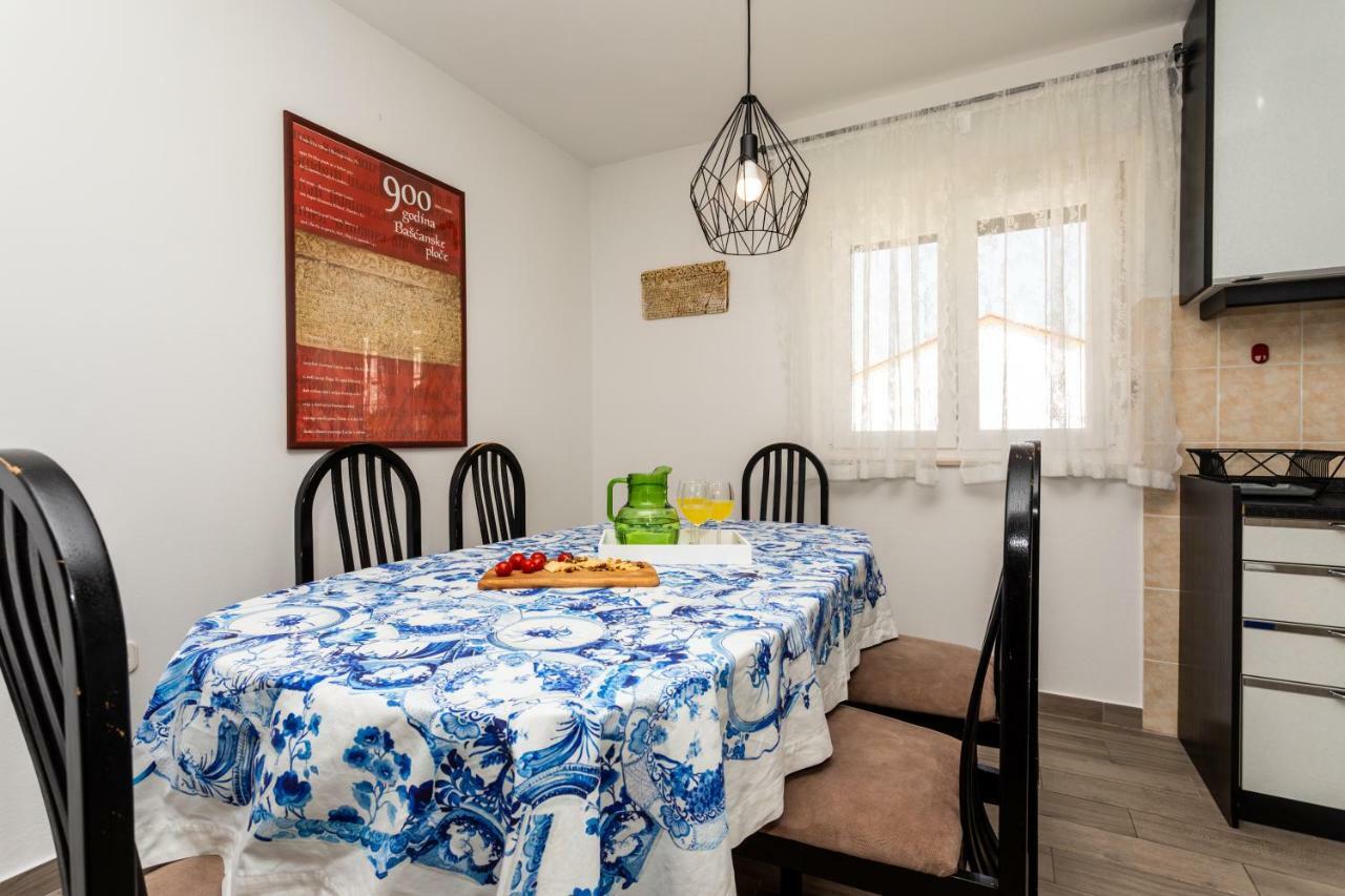 Apartments Marija バスカ エクステリア 写真
