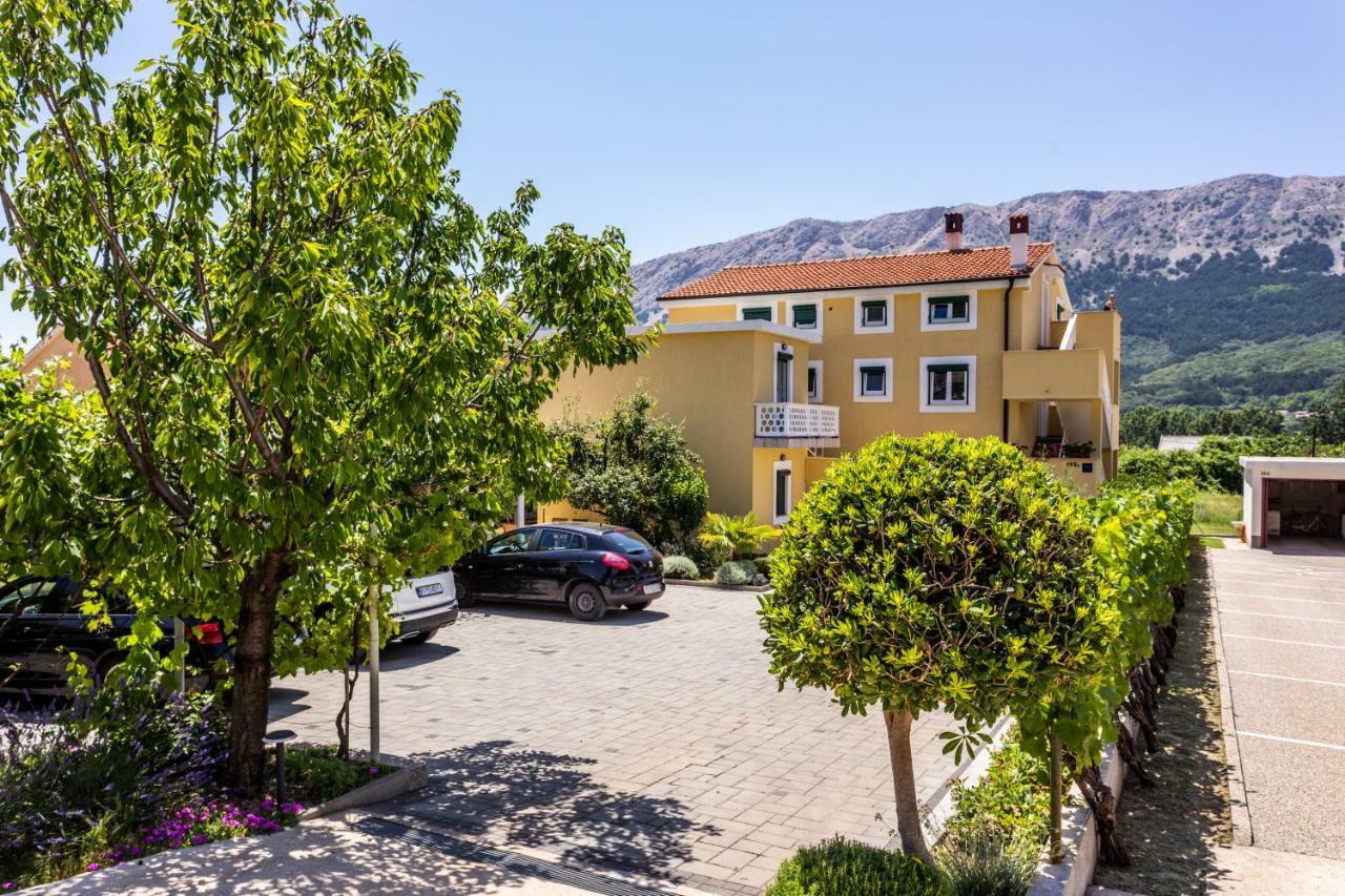 Apartments Marija バスカ エクステリア 写真