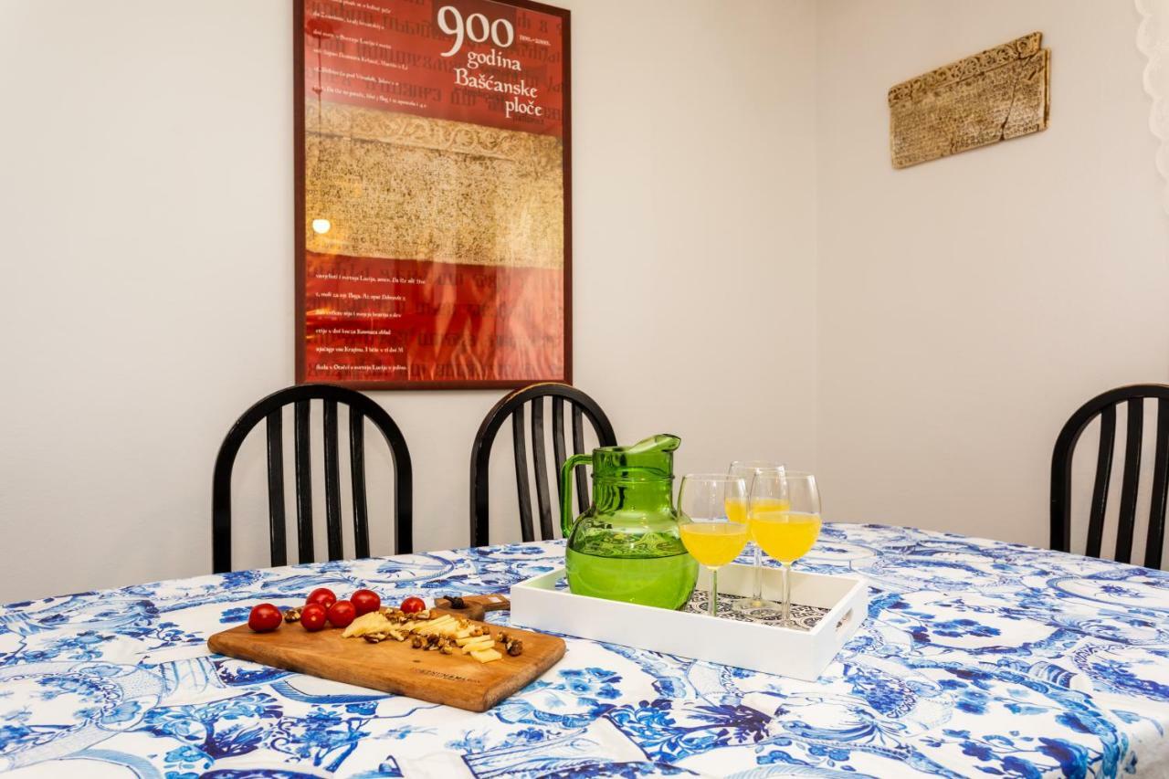 Apartments Marija バスカ エクステリア 写真