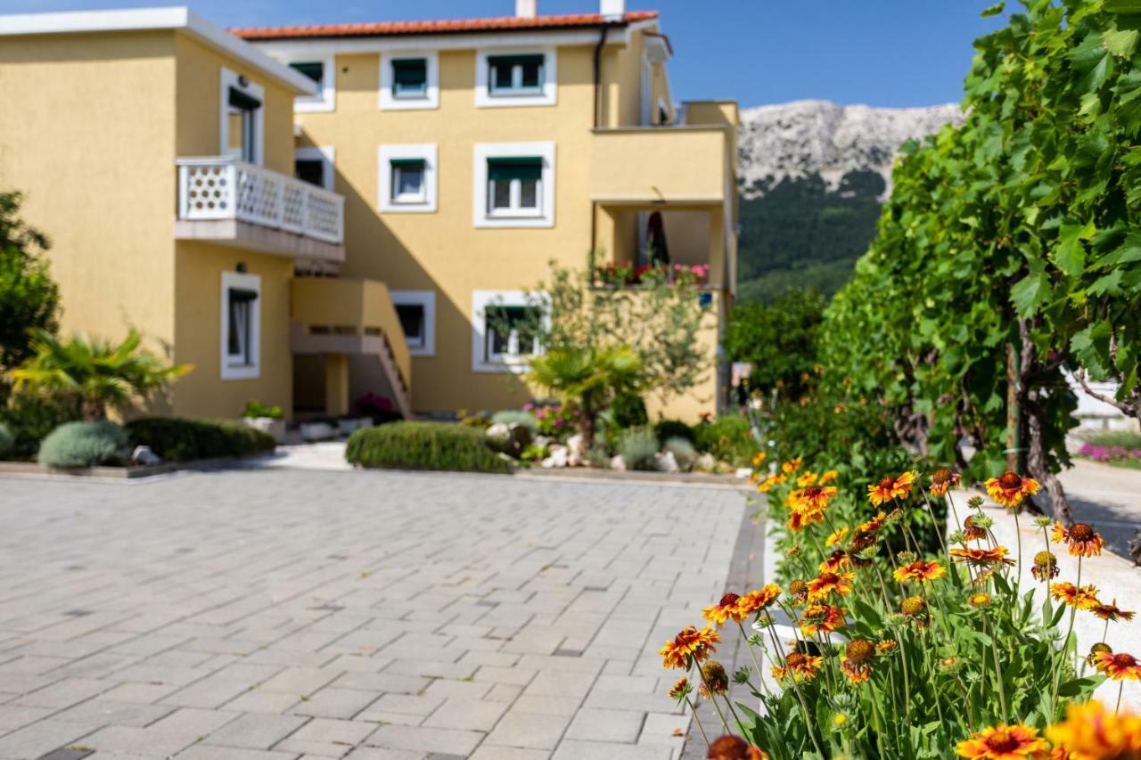 Apartments Marija バスカ エクステリア 写真