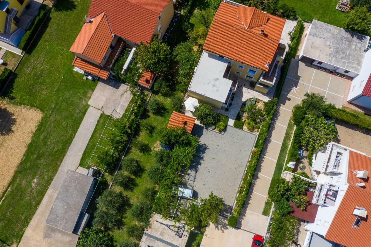 Apartments Marija バスカ エクステリア 写真